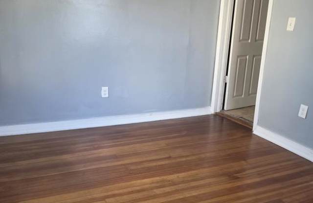 151 Salem Gallery 3