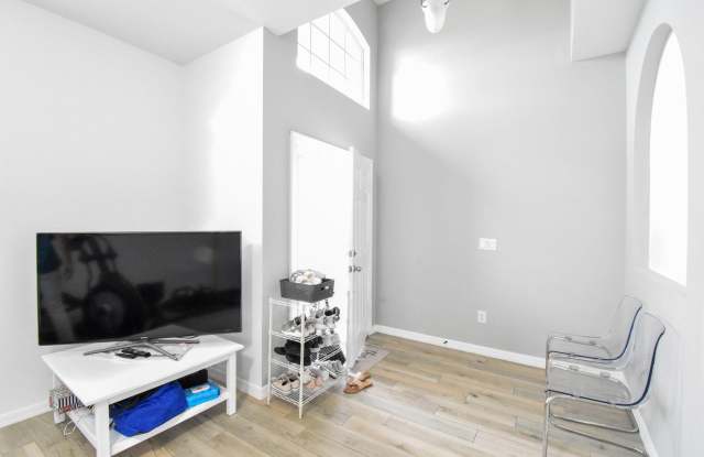 516 Casa Marina Place Gallery 4