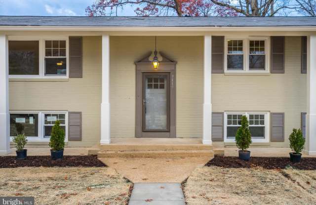 9117 ASHMEADE DRIVE Gallery 3