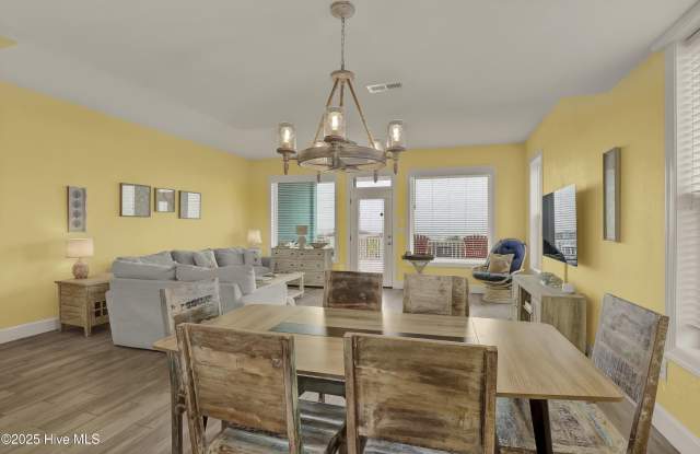 3974 Island Drive Gallery 4
