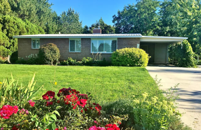 1725 E Sherman Ave - 1725 East Sherman Avenue, Nampa, ID 83686