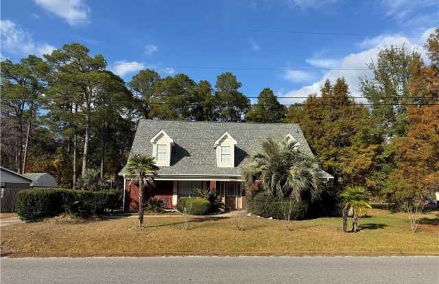 207 Maple Avenue E photos photos