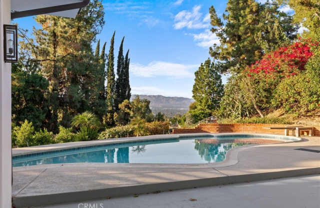 4920 Tarzana Woods Drive - 4920 Tarzana Woods Drive, Los Angeles, CA 91356