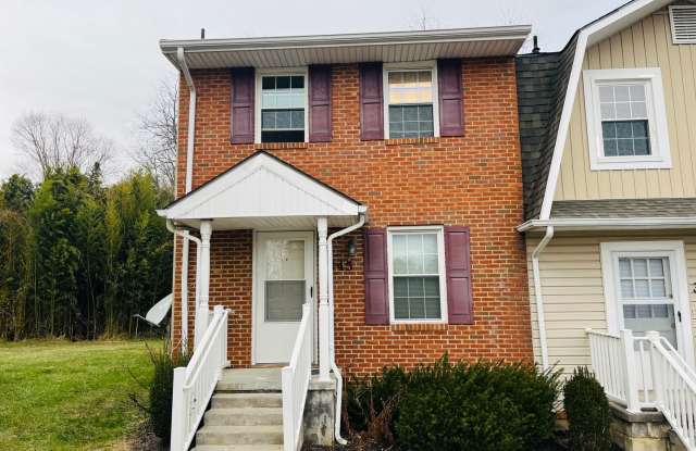 2 Bedroom, 1.5 Bath Townhouse photos photos