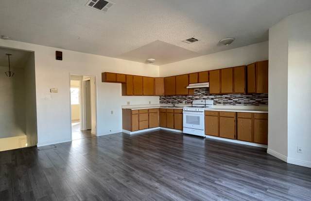 Pro Service Realty - R20801-20801 photos photos