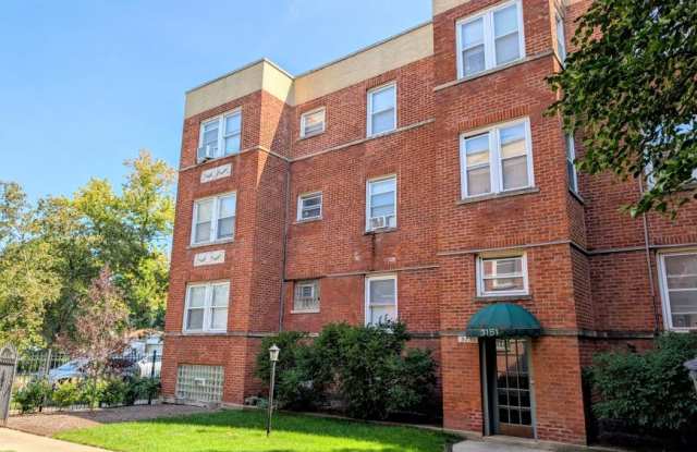 3151 W Argyle St photos photos