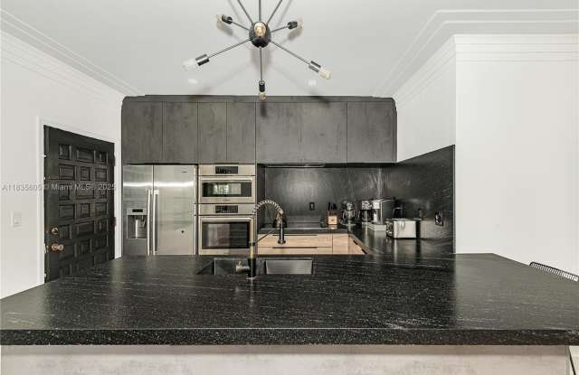 365 Fairway Dr photos photos