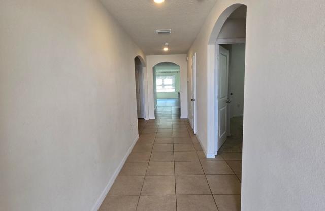 4  bedroom 2 bath Home for Rent  in the Heart of Newberry Gallery 3