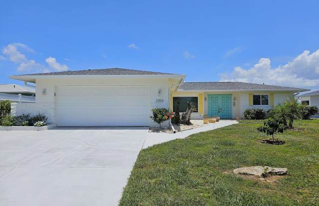 Seasonal Short-Term Waterfront Turnkey Single Family Home in Venice Gardens! photos photos