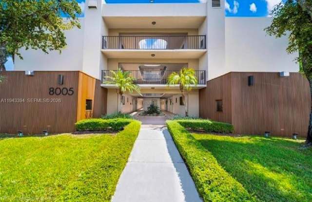 8005 SW 107th Ave photos photos