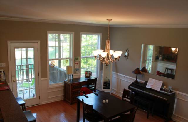 1439 Hamlin Park Cir Gallery 4