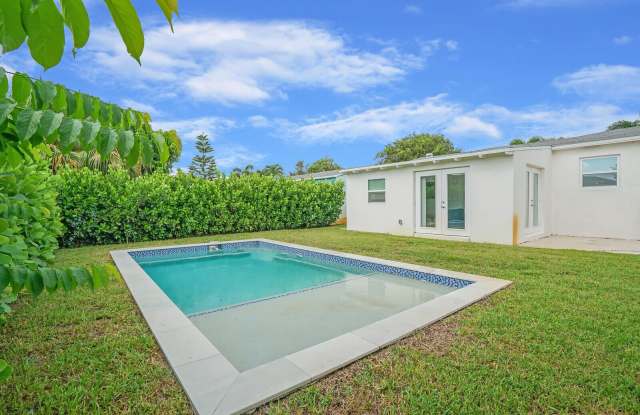 340 Summa Street - 340 Summa Street, West Palm Beach, FL 33405