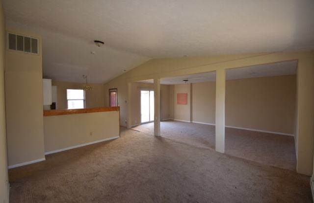 5240 Rowan Ct Gallery 3