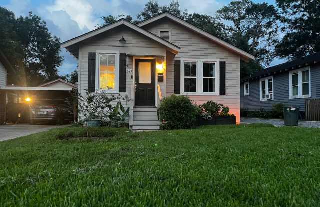 Charming Home In the Garden District- Ideal Location photos photos