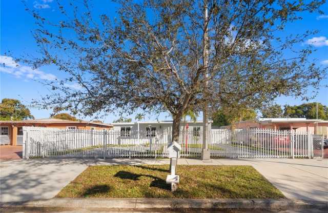641 E 44th St photos photos
