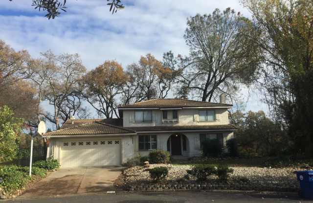 Gorgeous American River Canyon South home on cul-de-sac backing to Hinkle Creek Nature Area. photos photos