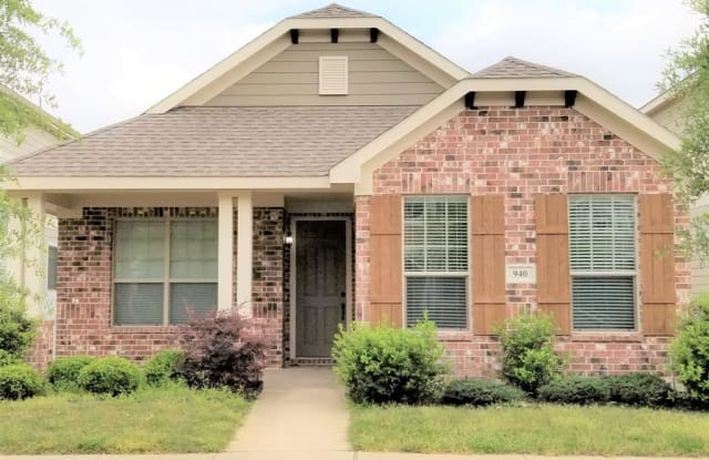 940 Appalachian Lane - 940 Appalachian Lane, Savannah, TX 76227
