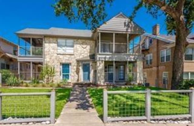 1011 N Zang Boulevard - 1011 North Zang Boulevard, Dallas, TX 75208