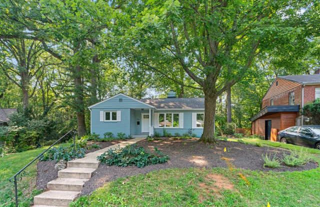 3BR/4BA - Silver Spring Rambler on Quiet Cul-de-Sac Near Sligo Creek Park photos photos