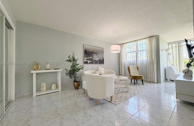 9410 W Flagler St photos photos