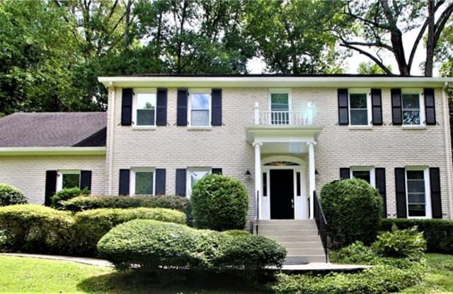 430 Lost Forest Court - 430 Lost Forest Court, Sandy Springs, GA 30328