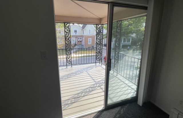 620 E Lincoln Avenue unit: 8 photos photos