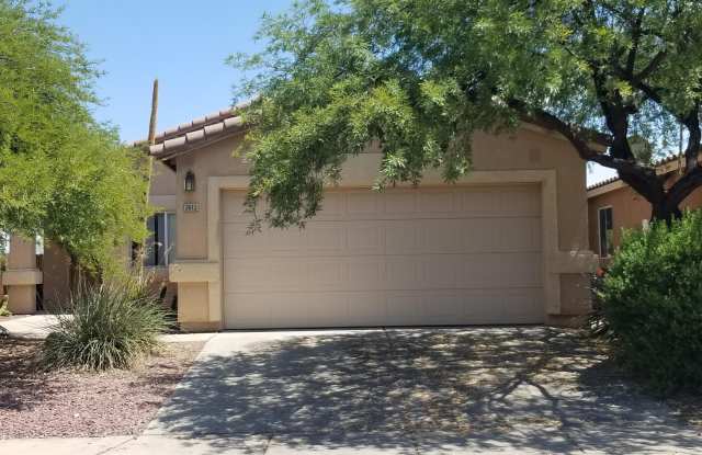 2612 N Splitwood Avenue photos photos
