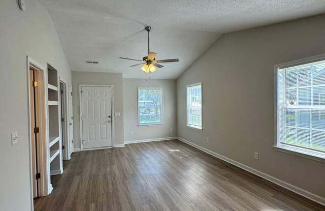122 Springwood Lane Gallery 1