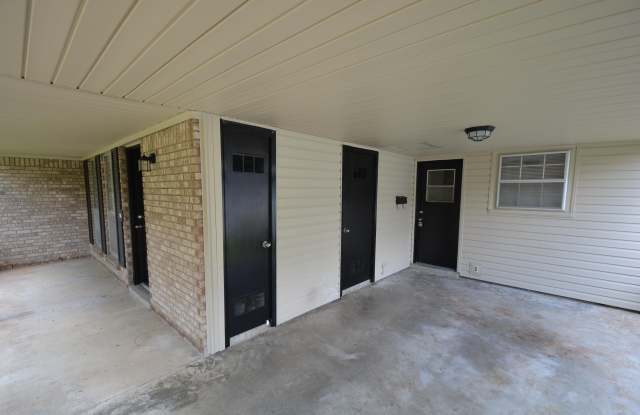 7400 Denise Drive Gallery 2