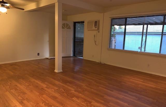 19100 Welby Way Gallery 3