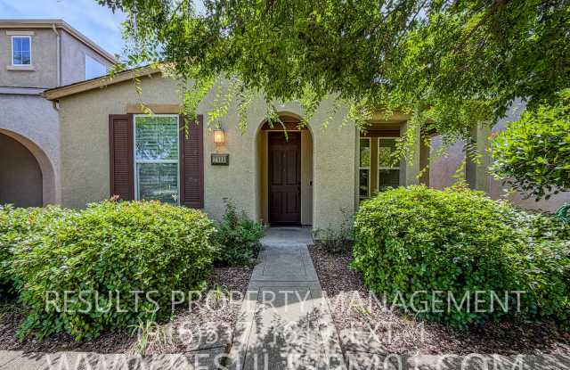 Adorable West Roseville 3 Bed 2 Bath Gallery 3