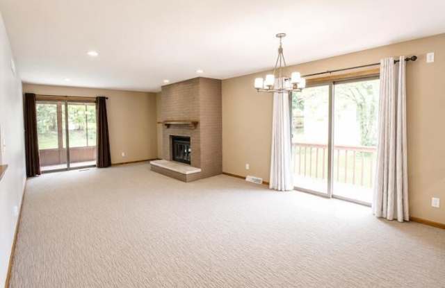 2172 Wildfield Dr NE Gallery 3