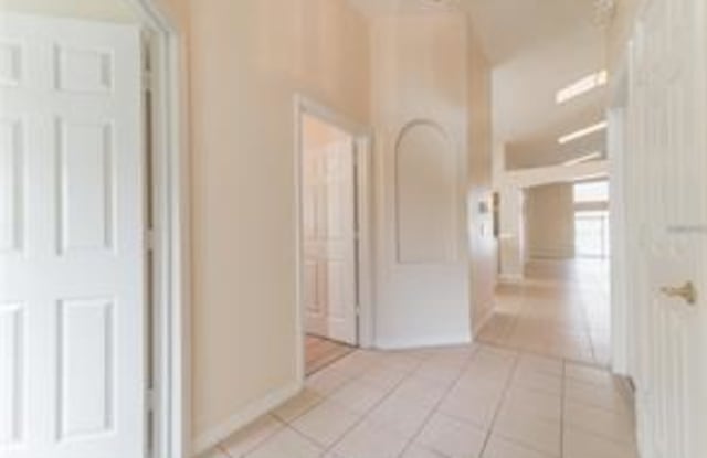 8104 Santee Dr Gallery 3