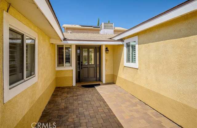 11243 Paso Robles Avenue Gallery 2