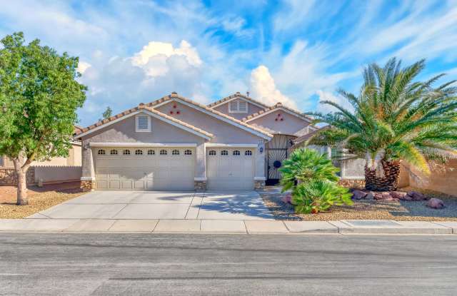 OUTSTANDING SINGLE-STORY HOME WITH 4 BEDROOMS IN MOUNTAINS EDGE! photos photos