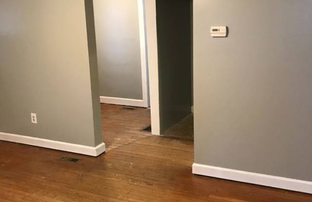 725 Lakeview Drive Gallery 2