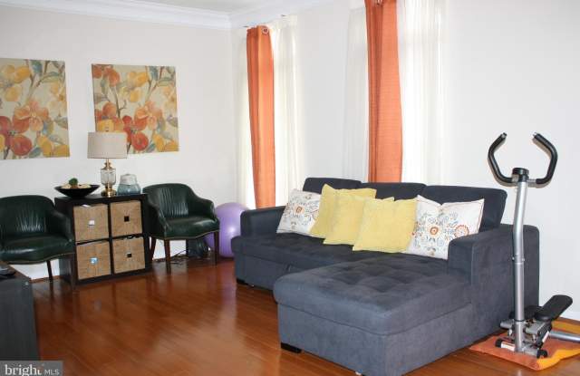 25287 NESTING SQUARE Gallery 3