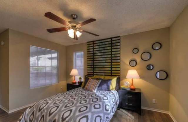 4032 Thousand Oaks Dr. photos photos