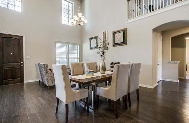 5207 Herford Drive Gallery 3