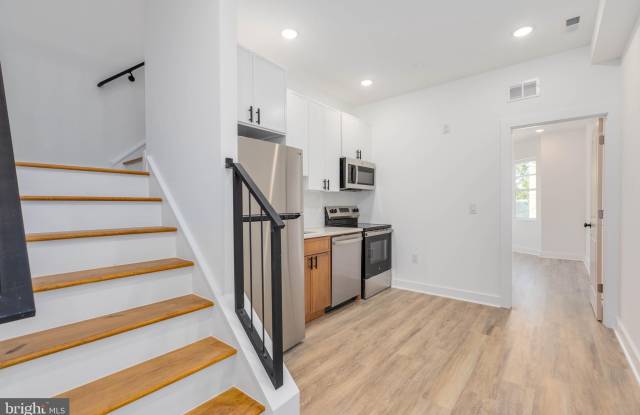 3842 FAIRMOUNT Avenue unit: D - 3842 Fairmount Avenue, Philadelphia, PA 19104