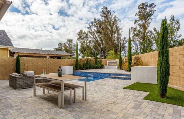 145 Carrotwood Gallery 3