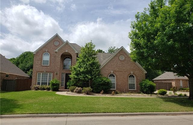 923 Midland Creek Drive - 923 Midland Creek Drive, Southlake, TX 76092