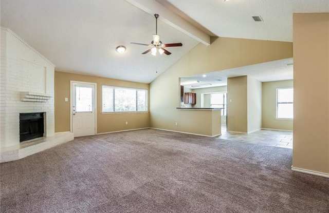 2658 Claremont Drive Gallery 4