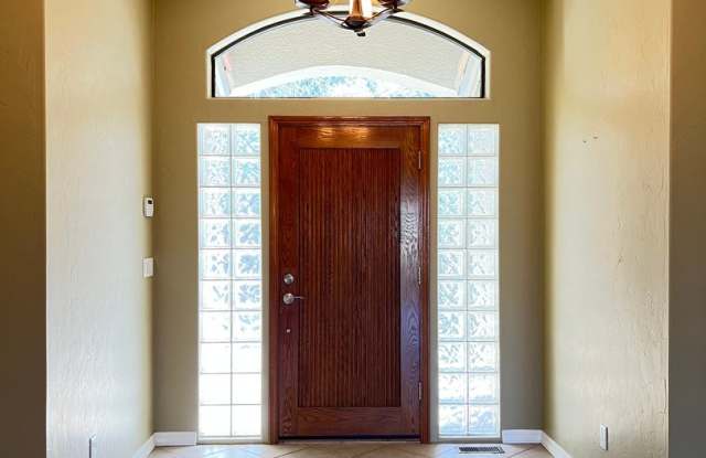 Stunning Four Bedroom w/Elevator  Chef's Kitchen ~ Prescott Gallery 4