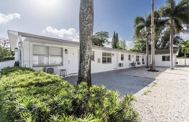 55 SW 13th St photos photos