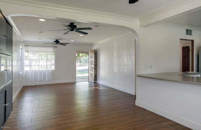 1637 W ROVEY Avenue Gallery 4