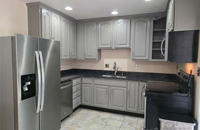 5027 Malibu Drive photos photos