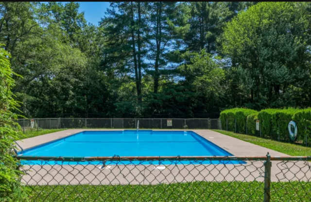 15 Grandview Dr Gallery 3