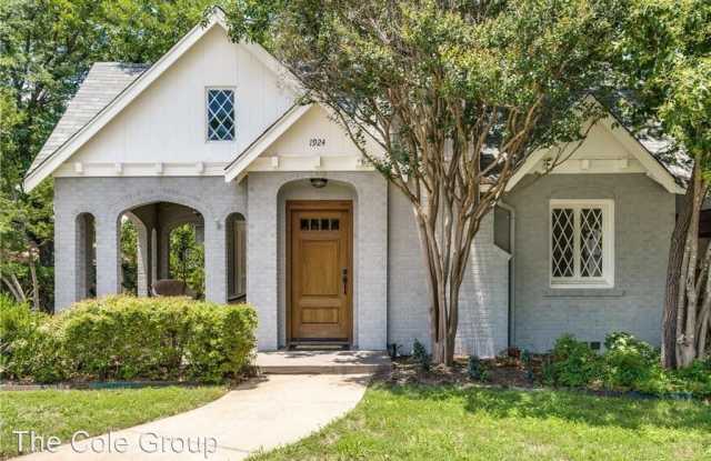 1924 Forest Park Blvd - 1924 Forest Park Boulevard, Fort Worth, TX 76110