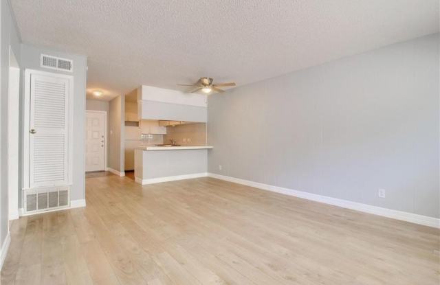 Charming 2 Bedroom, 1 Bath Condo in Prime North Central Austin Location photos photos